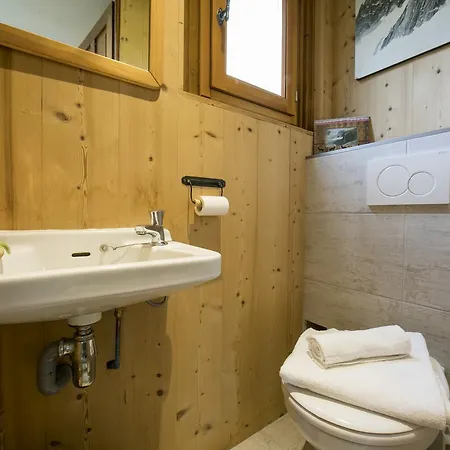 Chalet Aventurine *